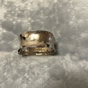 Silpada hinged bangle bracelet